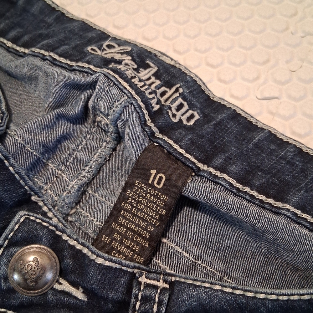 Love Indigo Premium | Embellished Pocket Jeans | Angel Wings | Size 10 - Picture 2 of 7